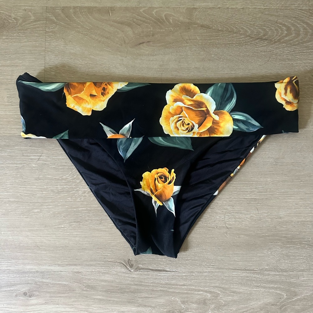 Onia x WeWoreWhat Sardinia Bottoms